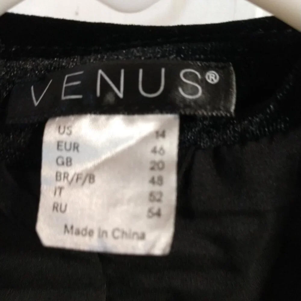 Venus Black Velvet Blazer - Size 14